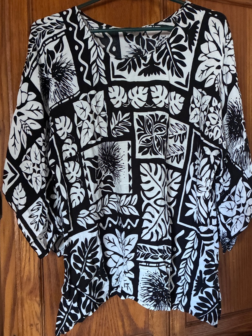 Hamakua Tropical Monstera & Hibiscus Kaftan Tunic Blouse – Women's Medium